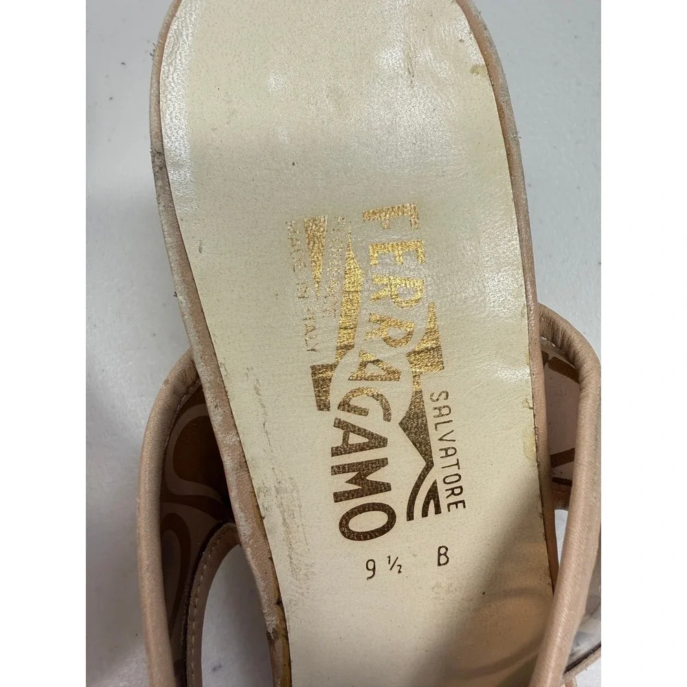 Salvatore Ferragamo Gancini Logo Lucite Block Heel Slide Sandals Tan 9.5 B
